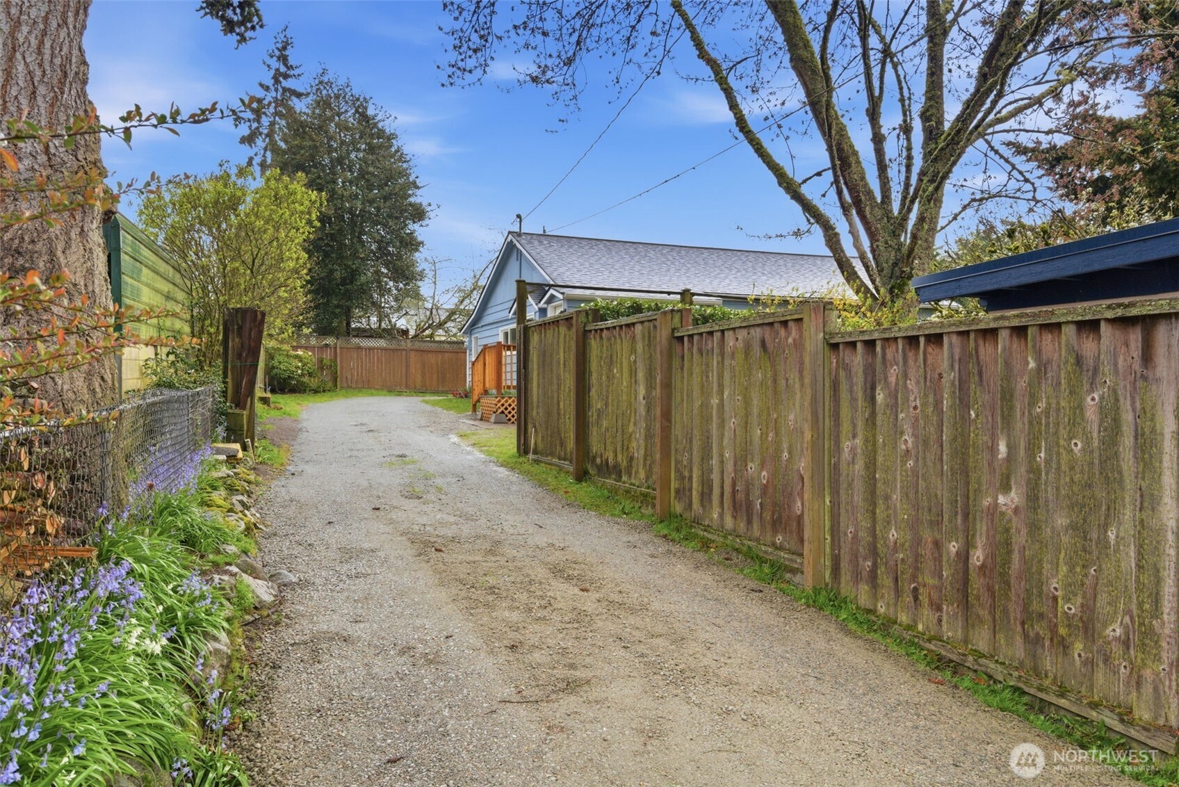 9601 12th Avenue NW, Seattle, WA 98117