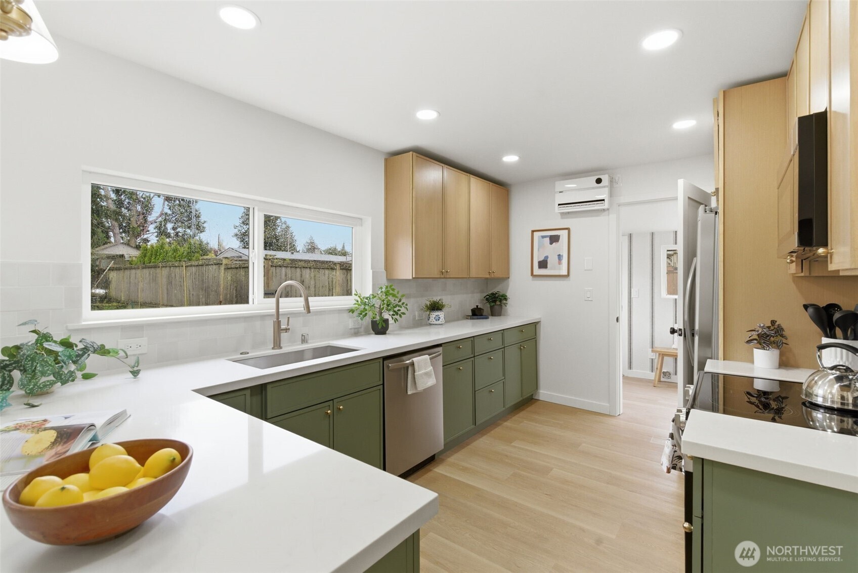 9601 12th Avenue NW, Seattle, WA 98117