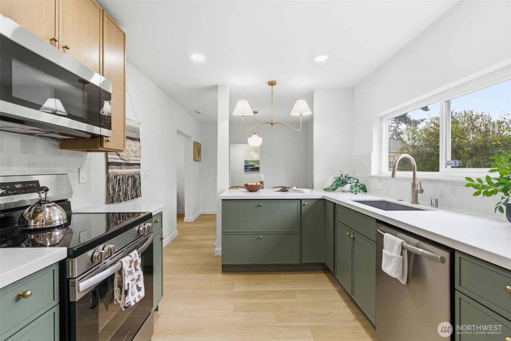 9601 12th Avenue NW, Seattle, WA 98117