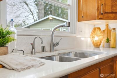 15016 SE 14th Street , Bellevue, WA 98007 - Photo 13