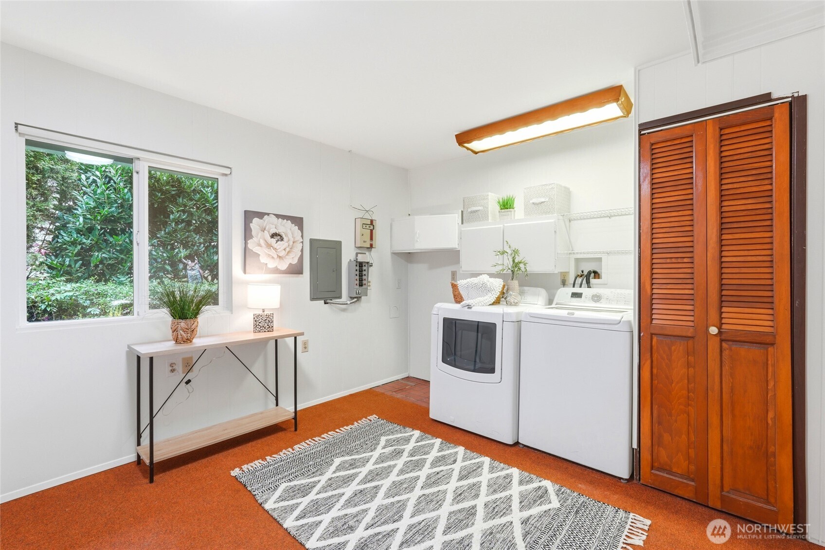 15016 SE 14th Street , Bellevue, WA 98007