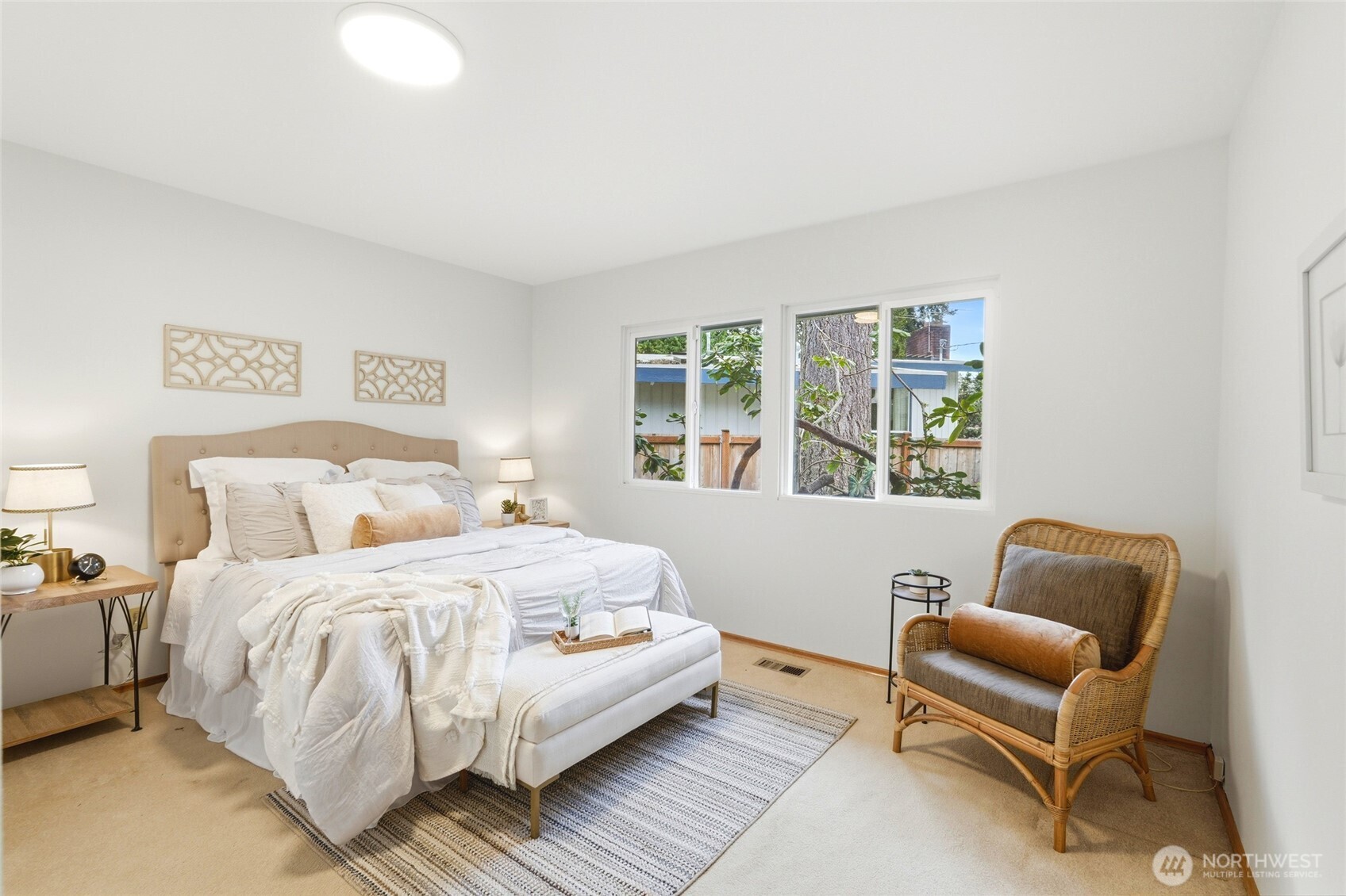 15016 SE 14th Street , Bellevue, WA 98007
