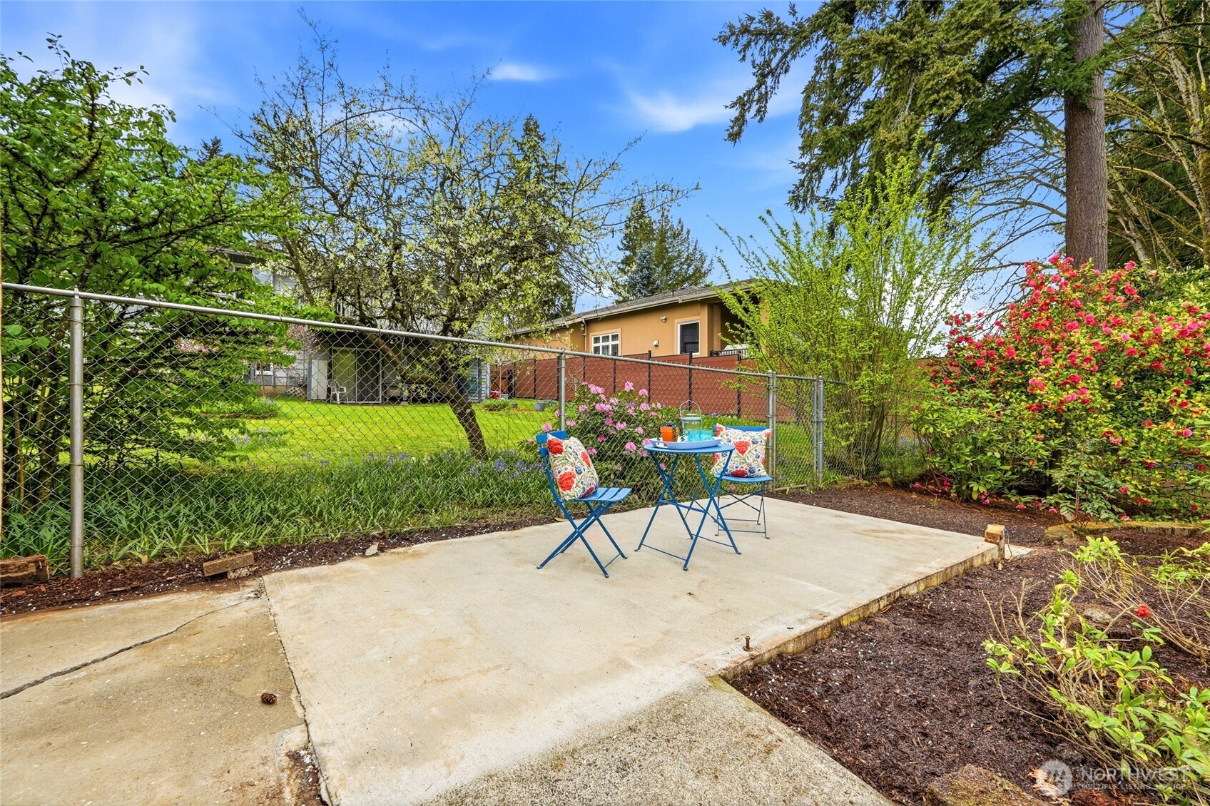 15016 SE 14th Street , Bellevue, WA 98007