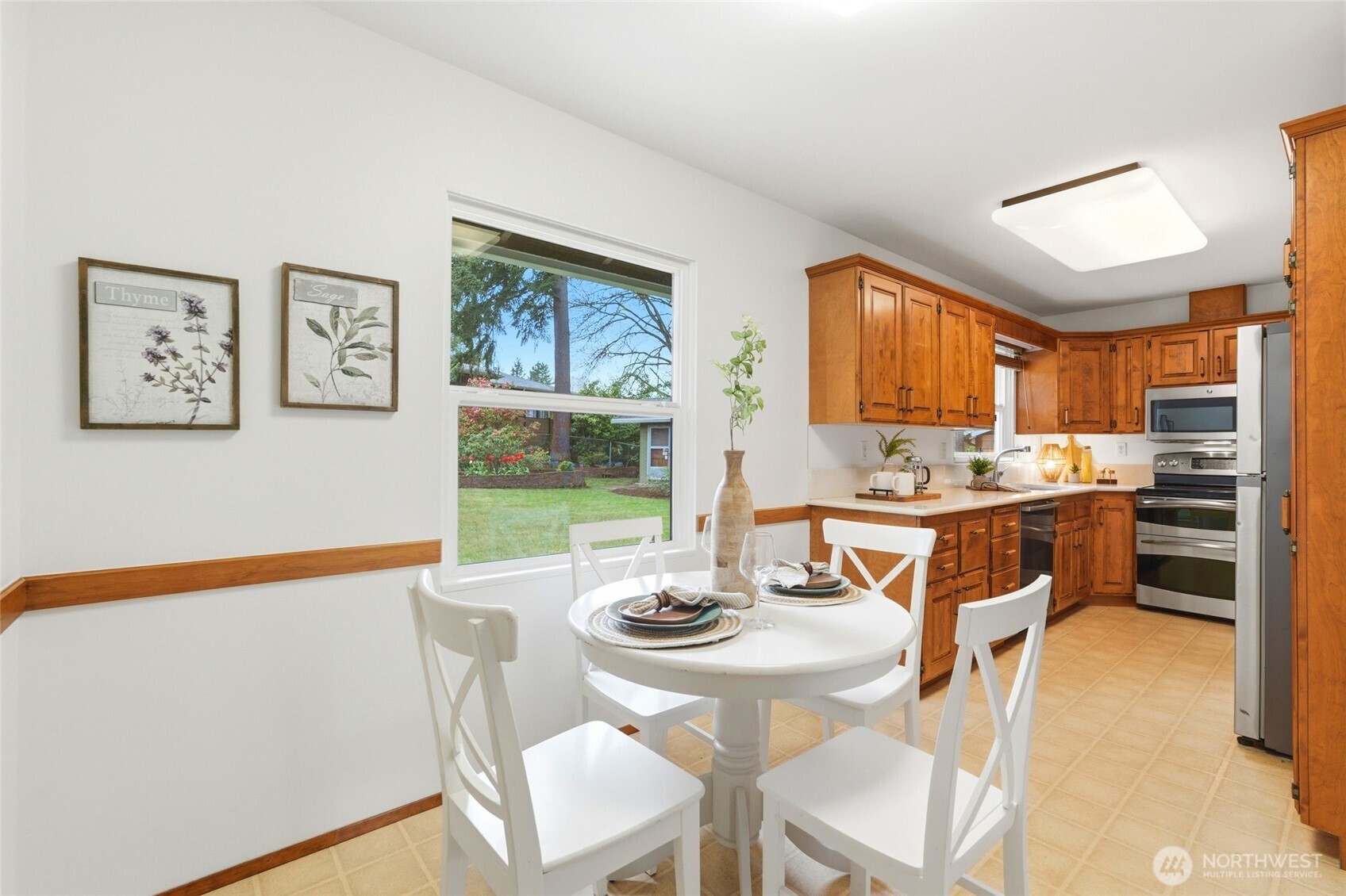 15016 SE 14th Street , Bellevue, WA 98007