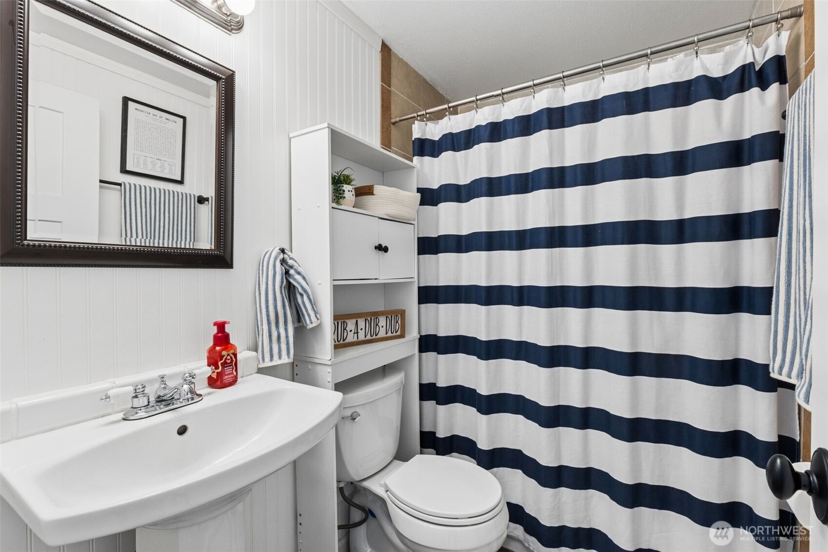 717 Tartan Drive SW, Tumwater, WA 98501