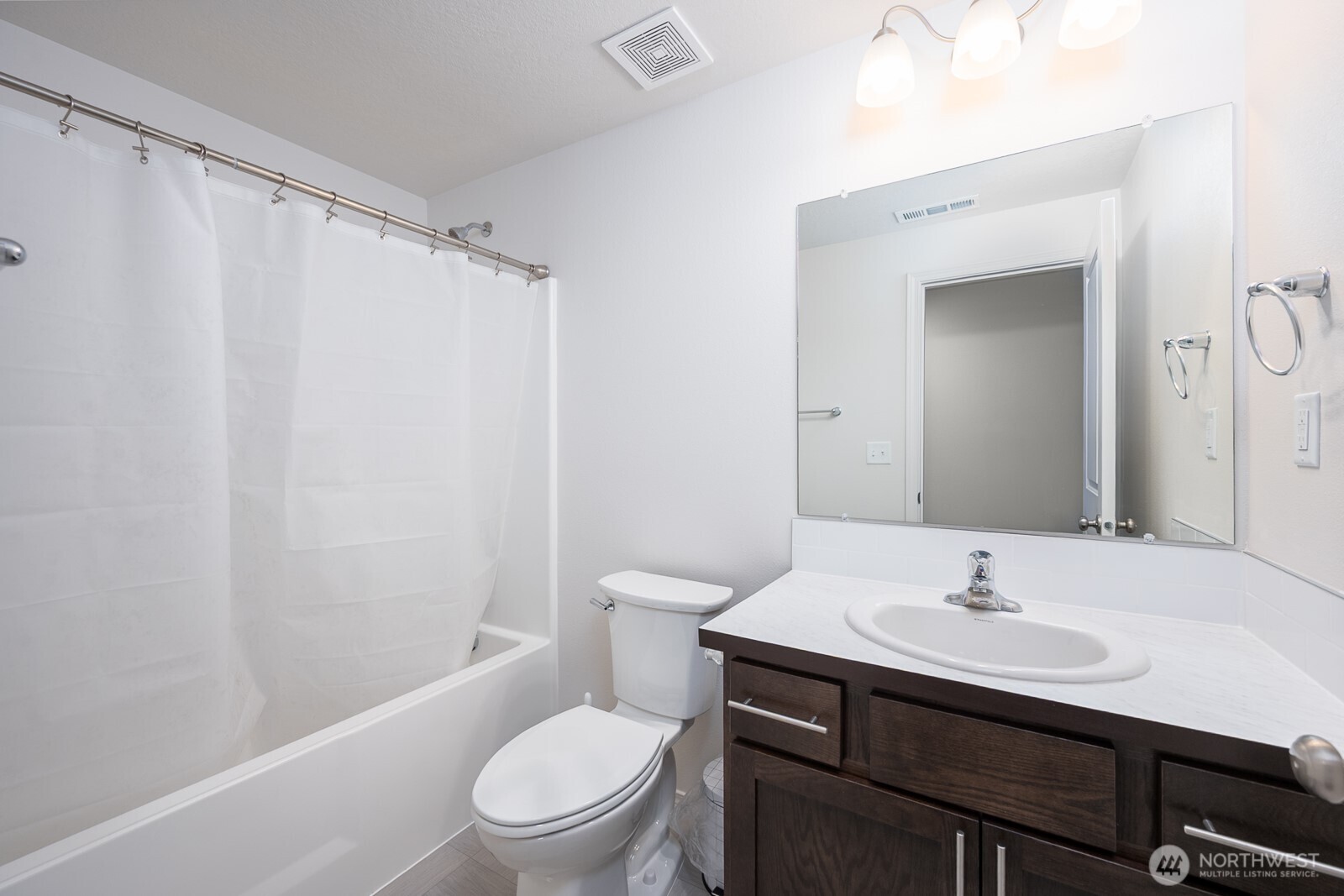 4256 W Wood Court , Moses Lake, WA 98837