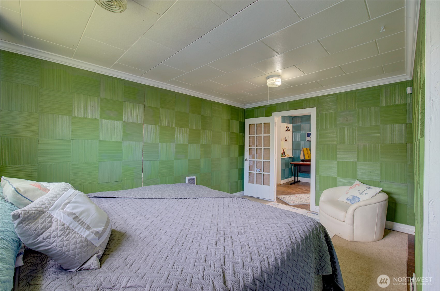 106 5th Street SE, Long Beach, WA 98631