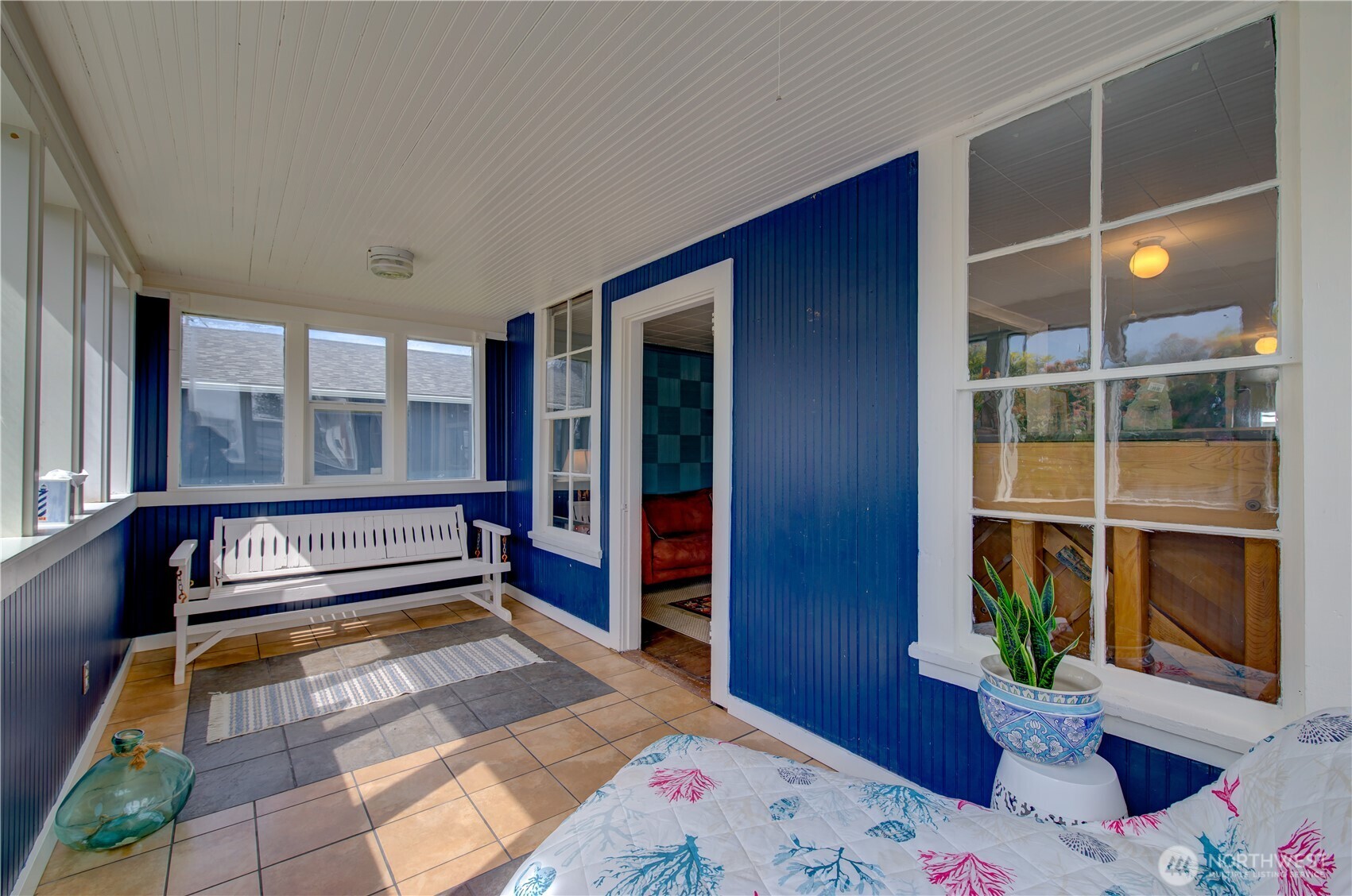 106 5th Street SE, Long Beach, WA 98631