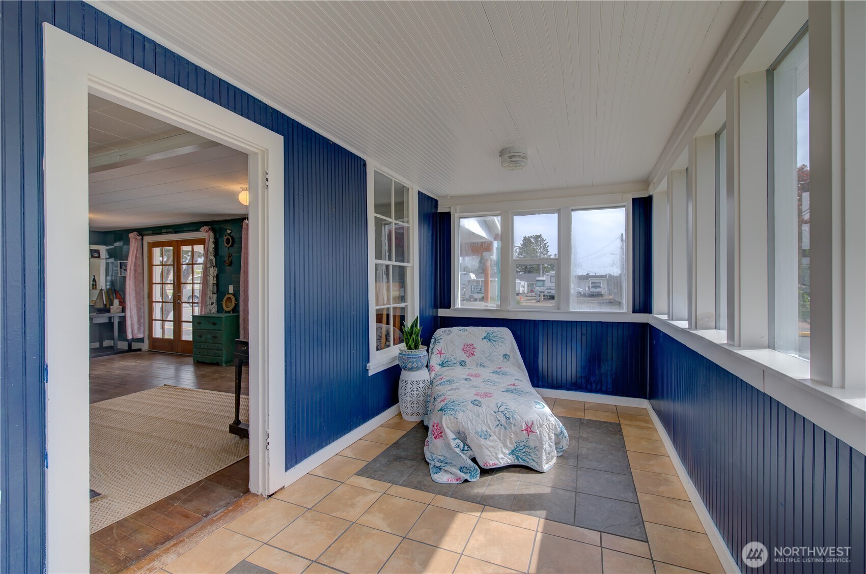 106 5th Street SE, Long Beach, WA 98631