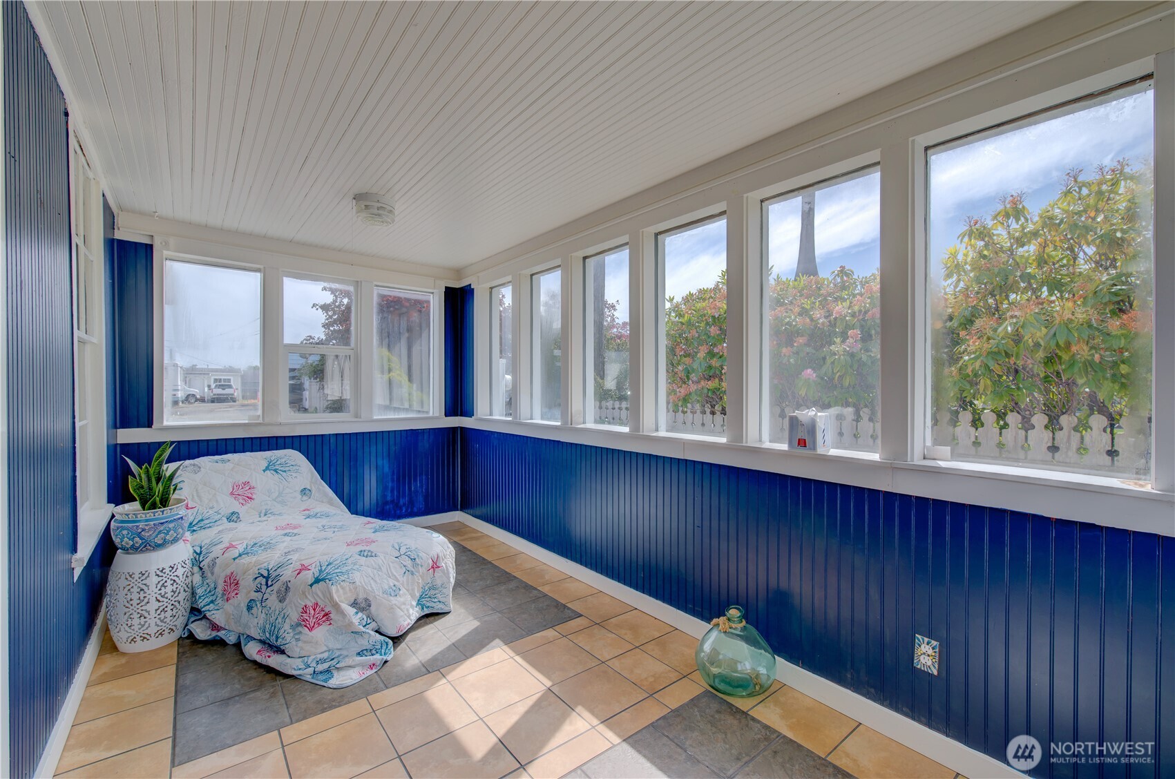 106 5th Street SE, Long Beach, WA 98631