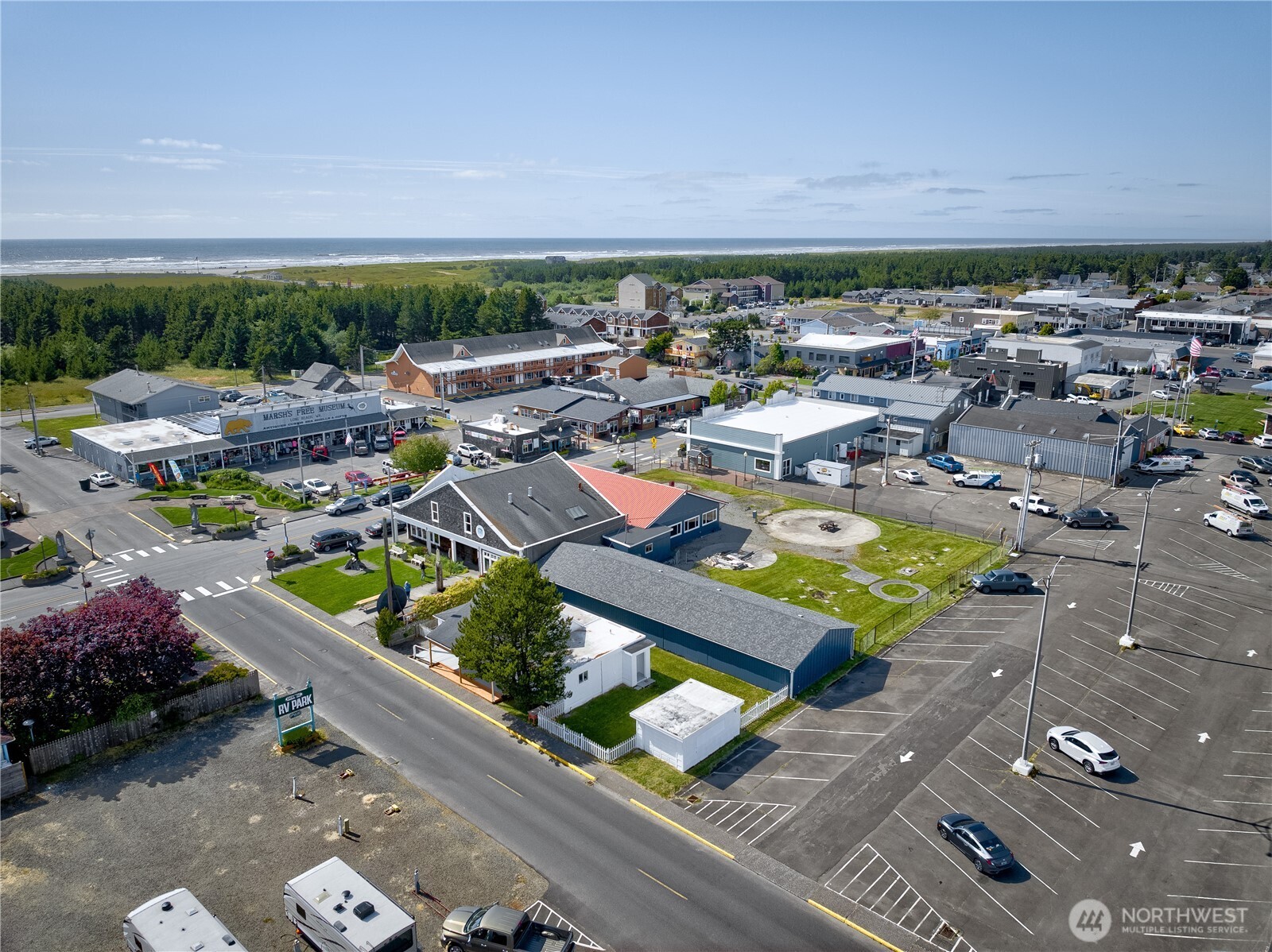 106 5th Street SE, Long Beach, WA 98631