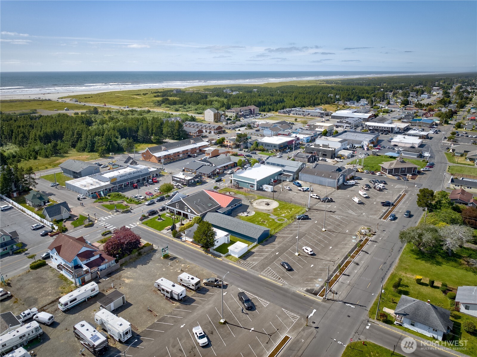 106 5th Street SE, Long Beach, WA 98631