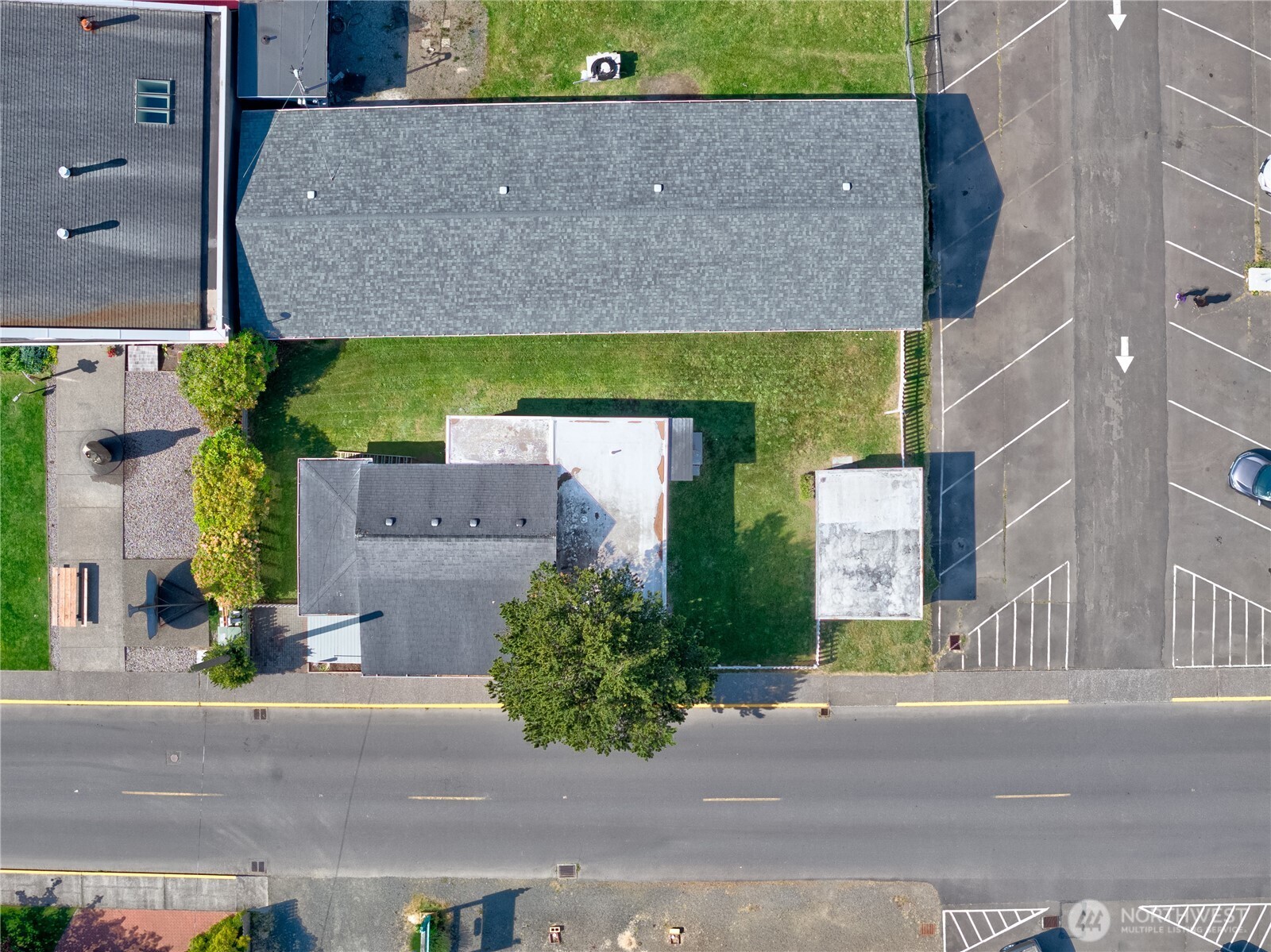 106 5th Street SE, Long Beach, WA 98631
