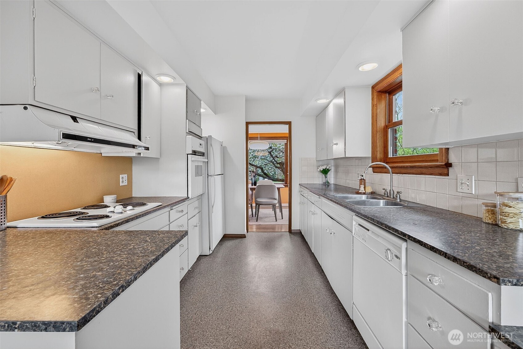 8049 23rd Avenue NW, Seattle, WA 98117