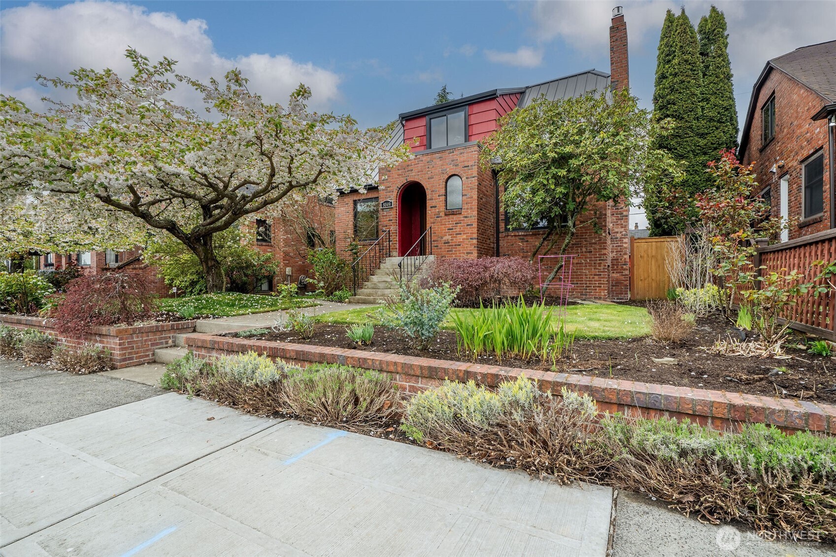 8049 23rd Avenue NW, Seattle, WA 98117