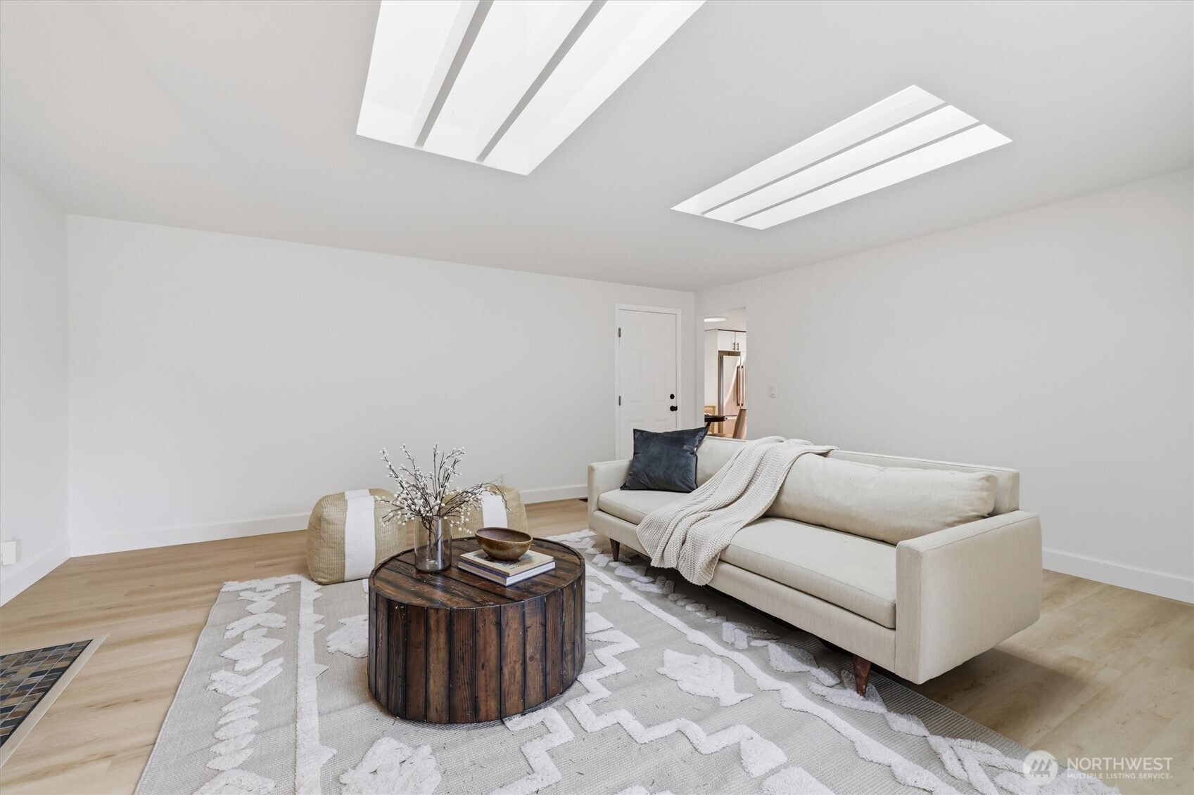 16111 NE 100th Street , Redmond, WA 98052