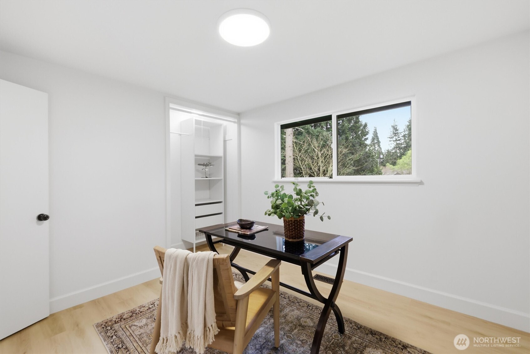 16111 NE 100th Street , Redmond, WA 98052