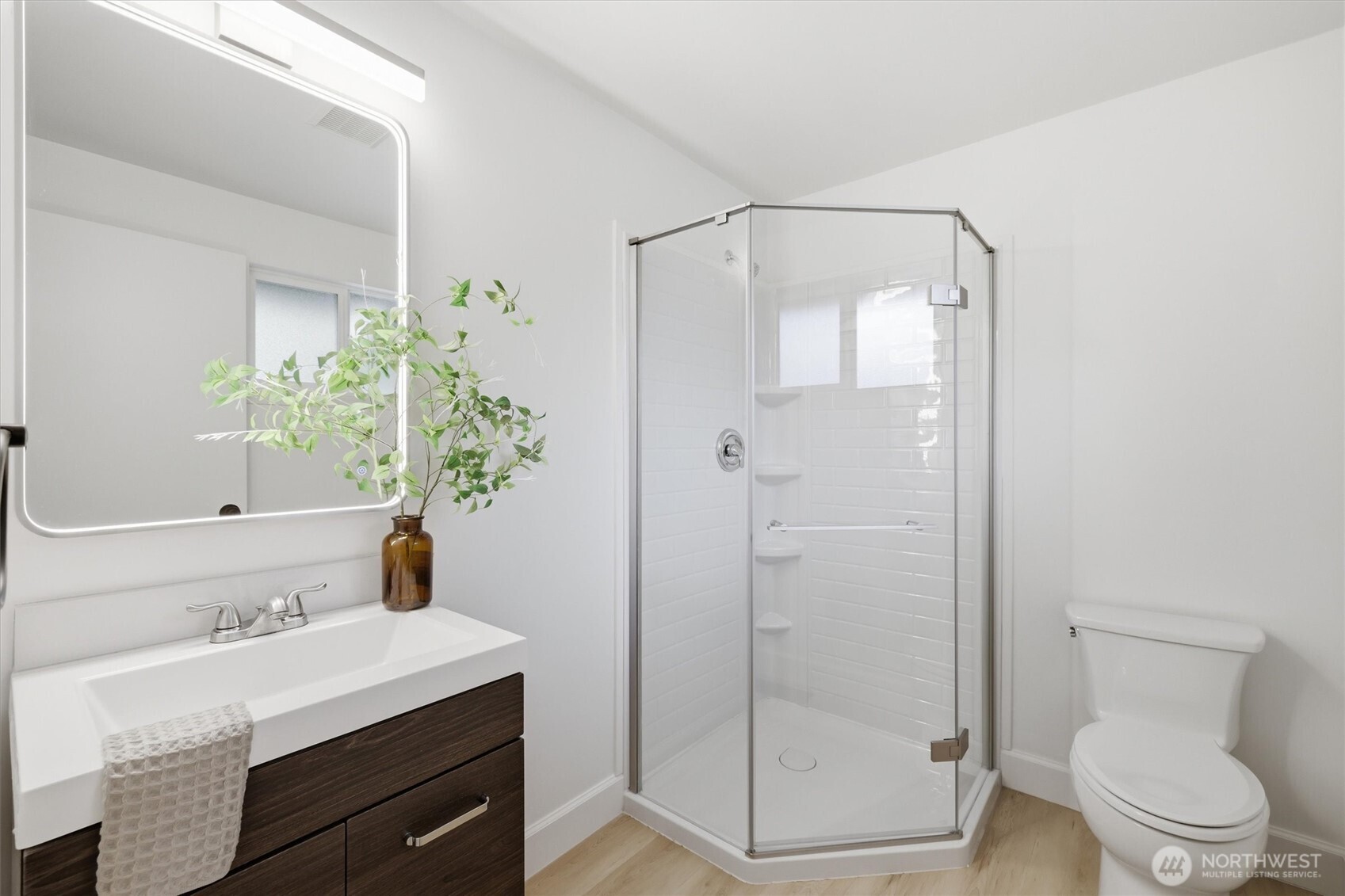 16111 NE 100th Street , Redmond, WA 98052