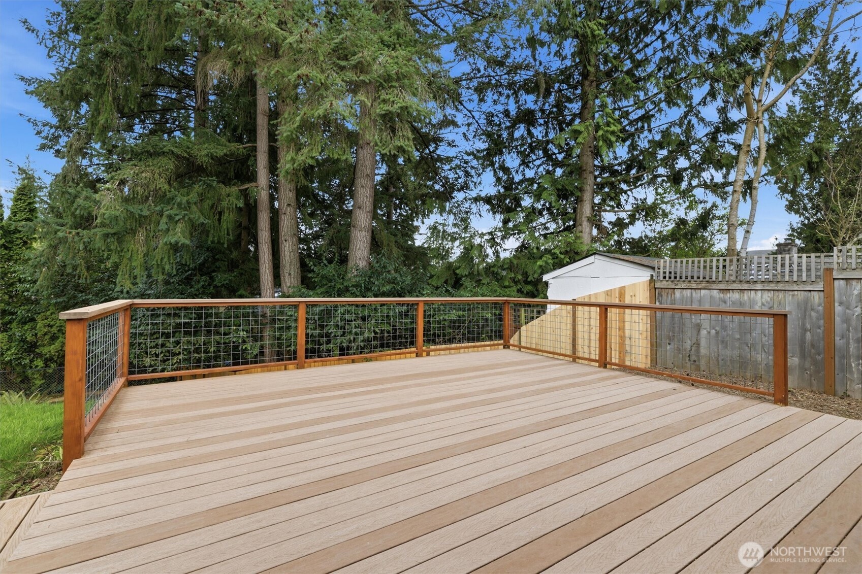 16111 NE 100th Street , Redmond, WA 98052