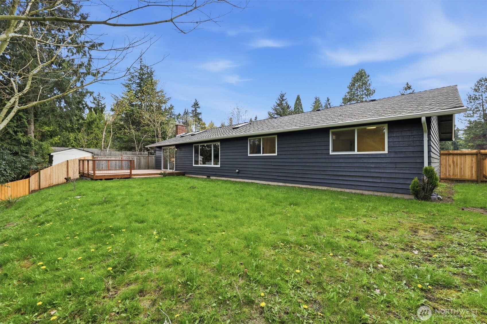 16111 NE 100th Street , Redmond, WA 98052