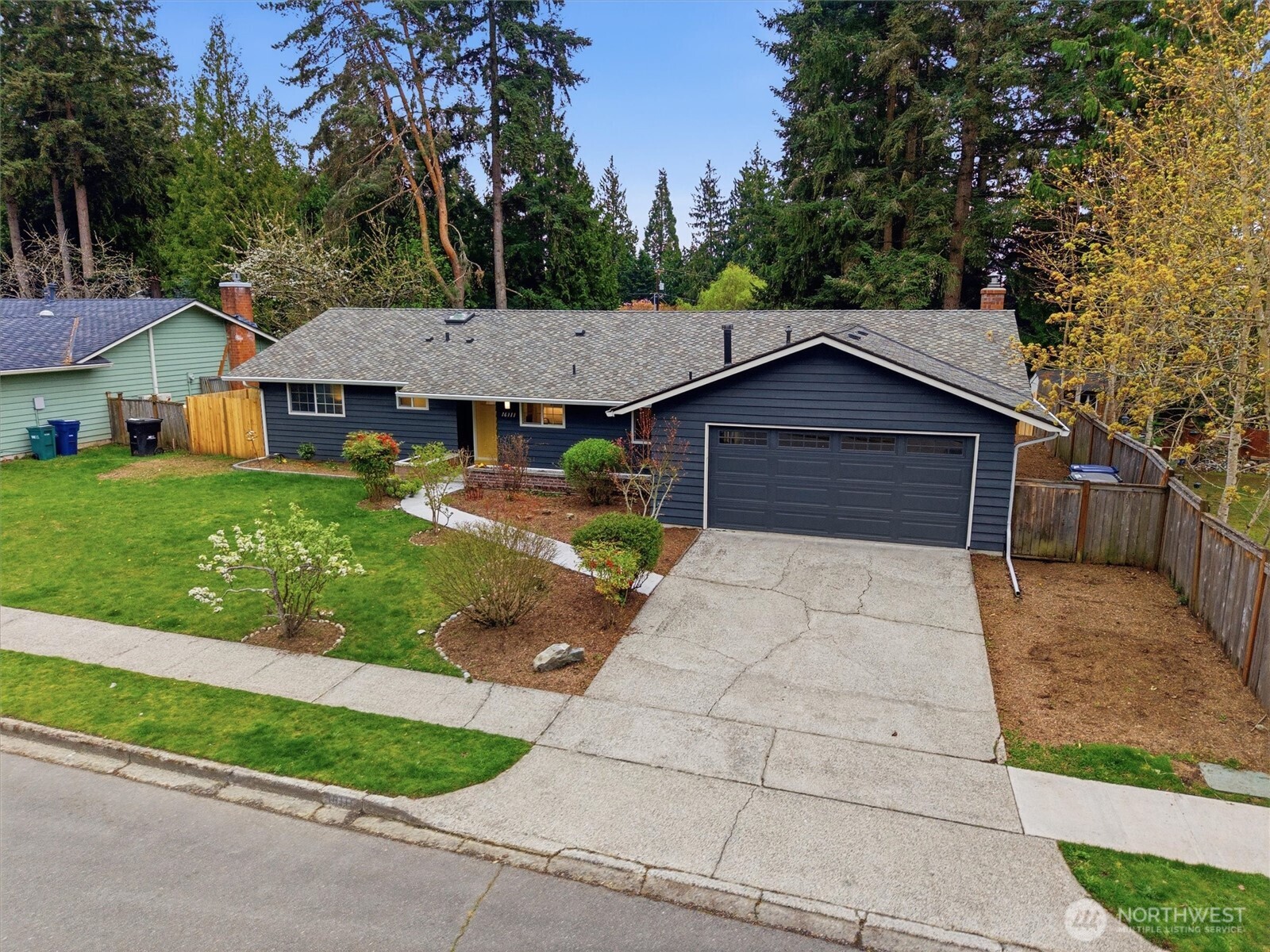 16111 NE 100th Street , Redmond, WA 98052