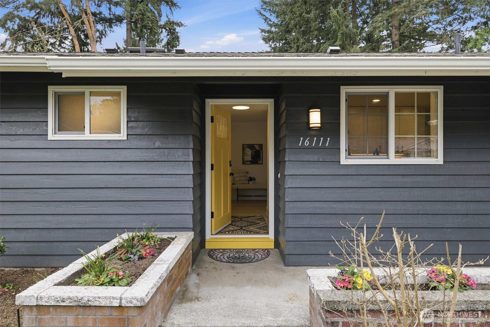 16111 NE 100th Street , Redmond, WA 98052