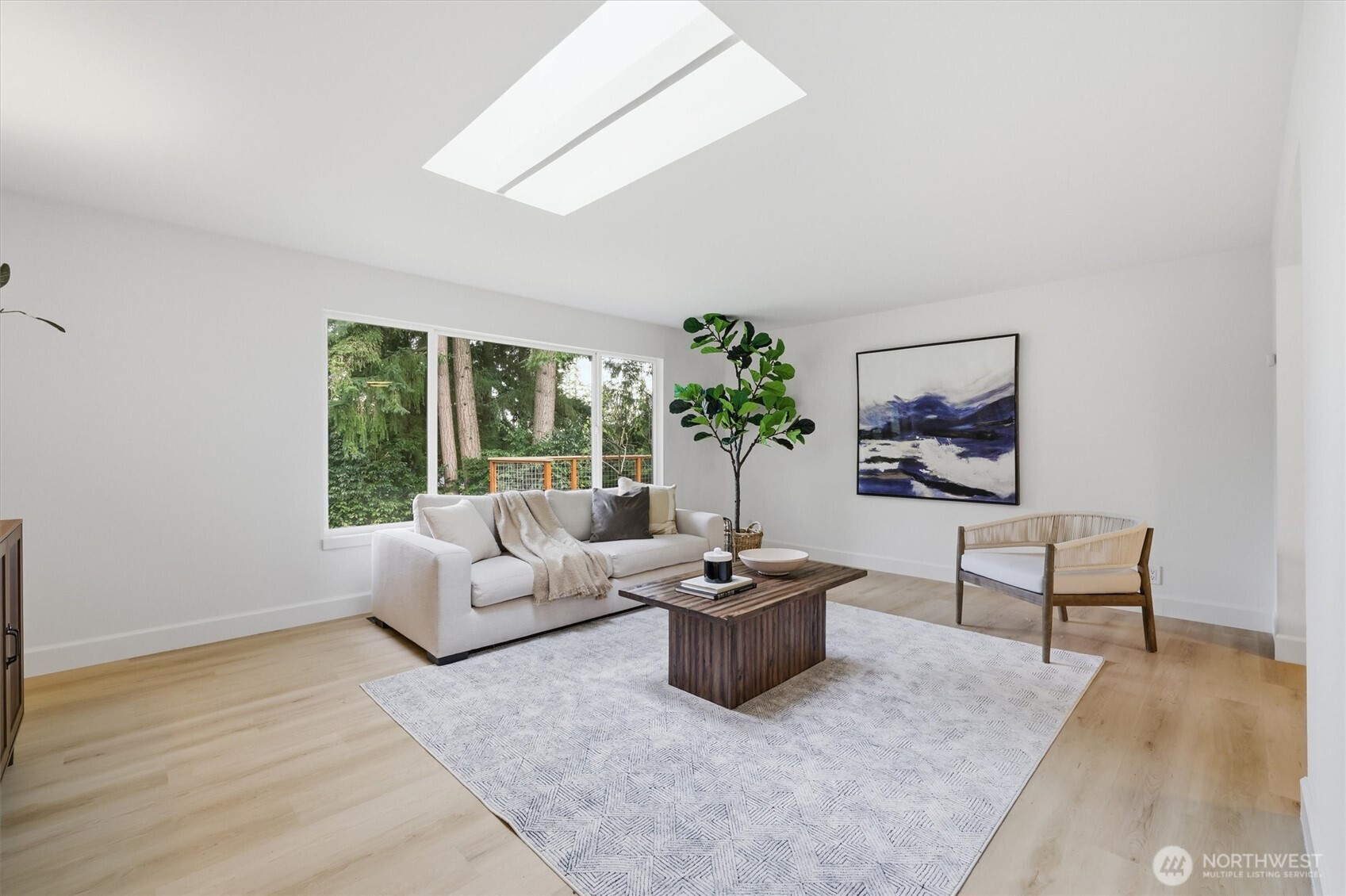 16111 NE 100th Street , Redmond, WA 98052