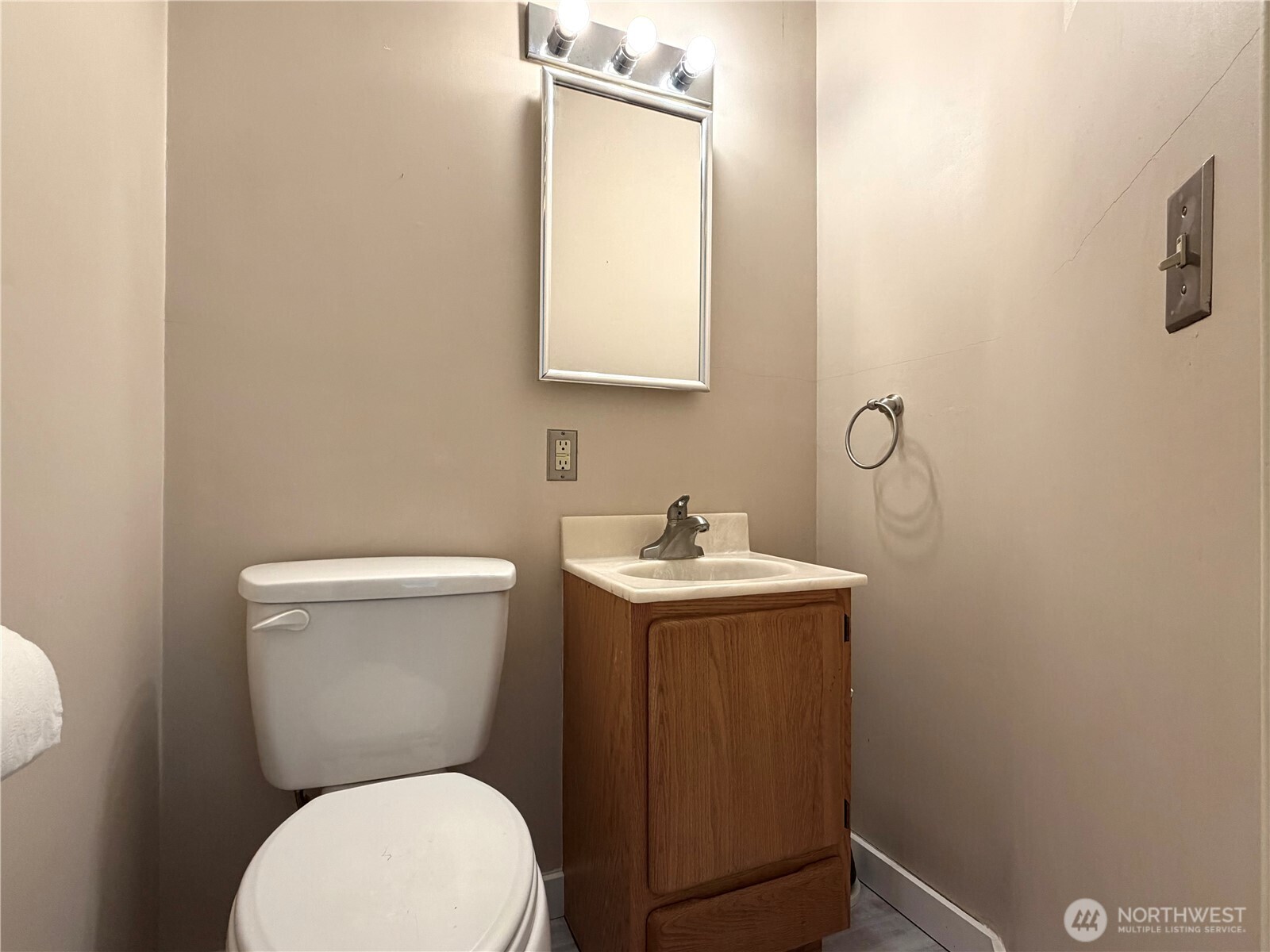 31644 Hwy 97 , Tonasket, WA 98855