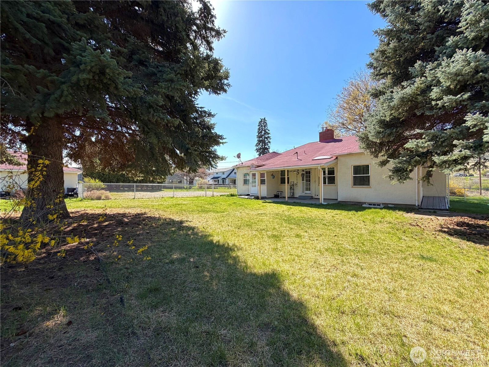 31644 Hwy 97 , Tonasket, WA 98855