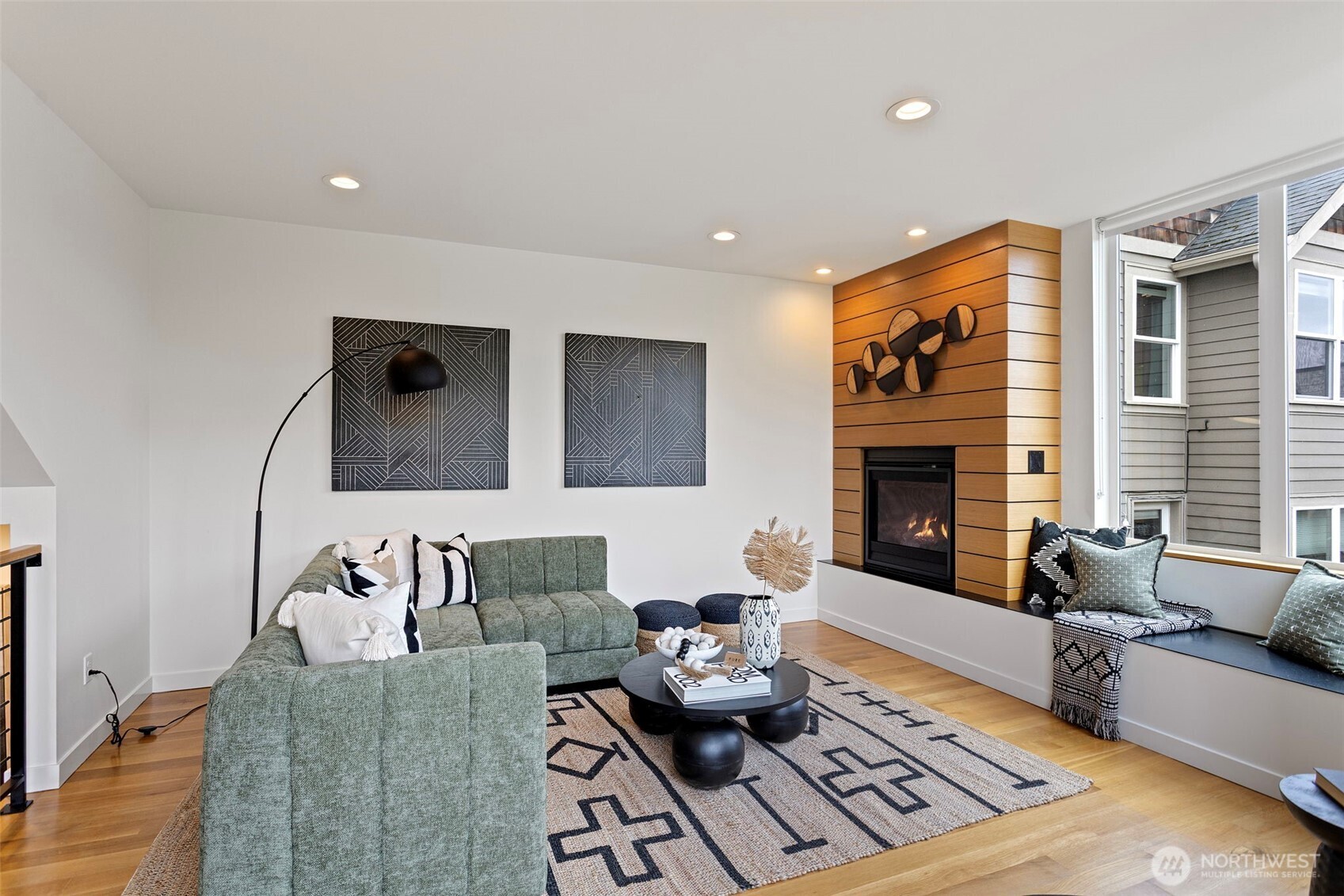 2314 Thorndyke Avenue W #E, Seattle, WA 98199