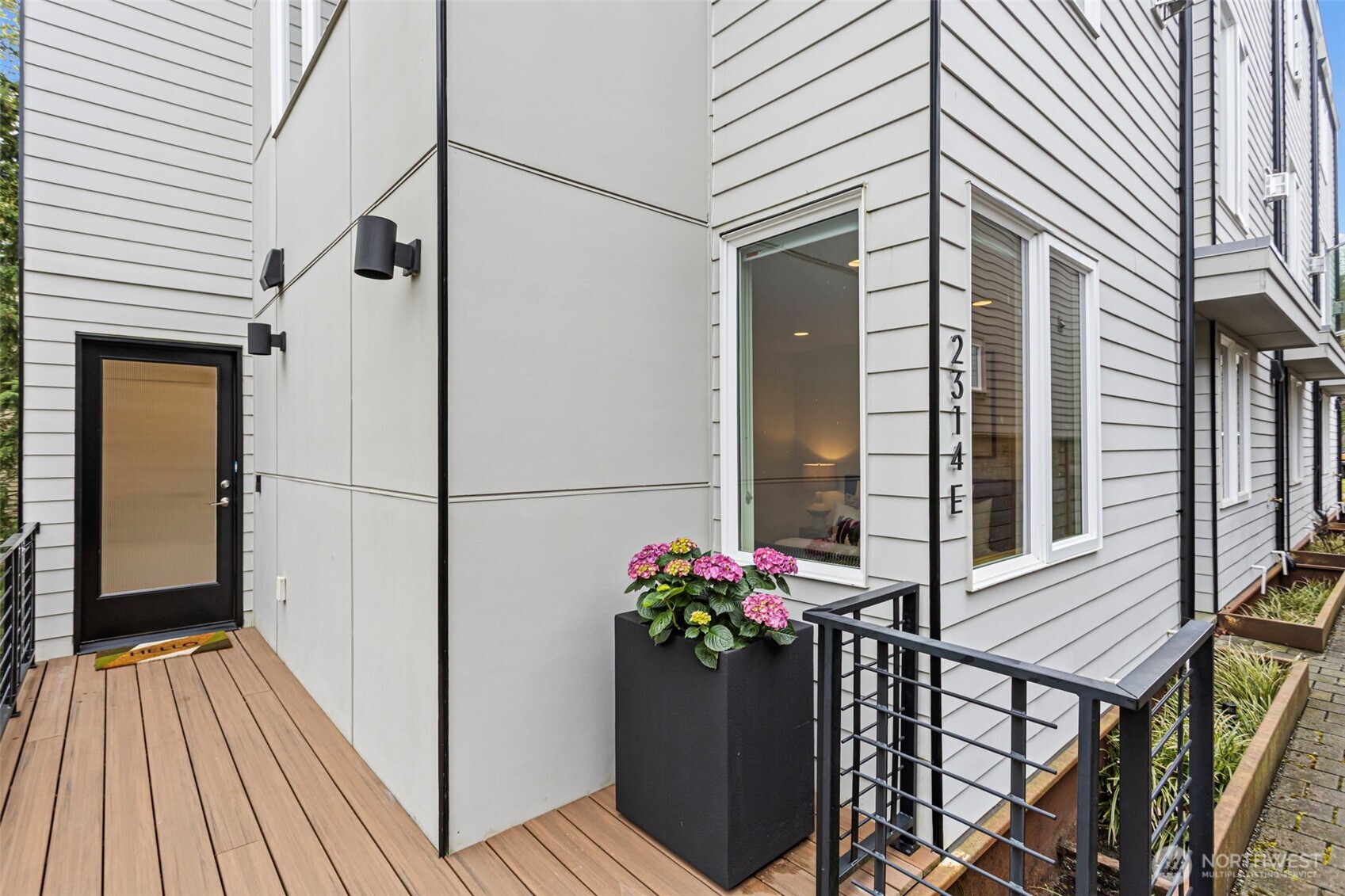 2314 Thorndyke Avenue W #E, Seattle, WA 98199