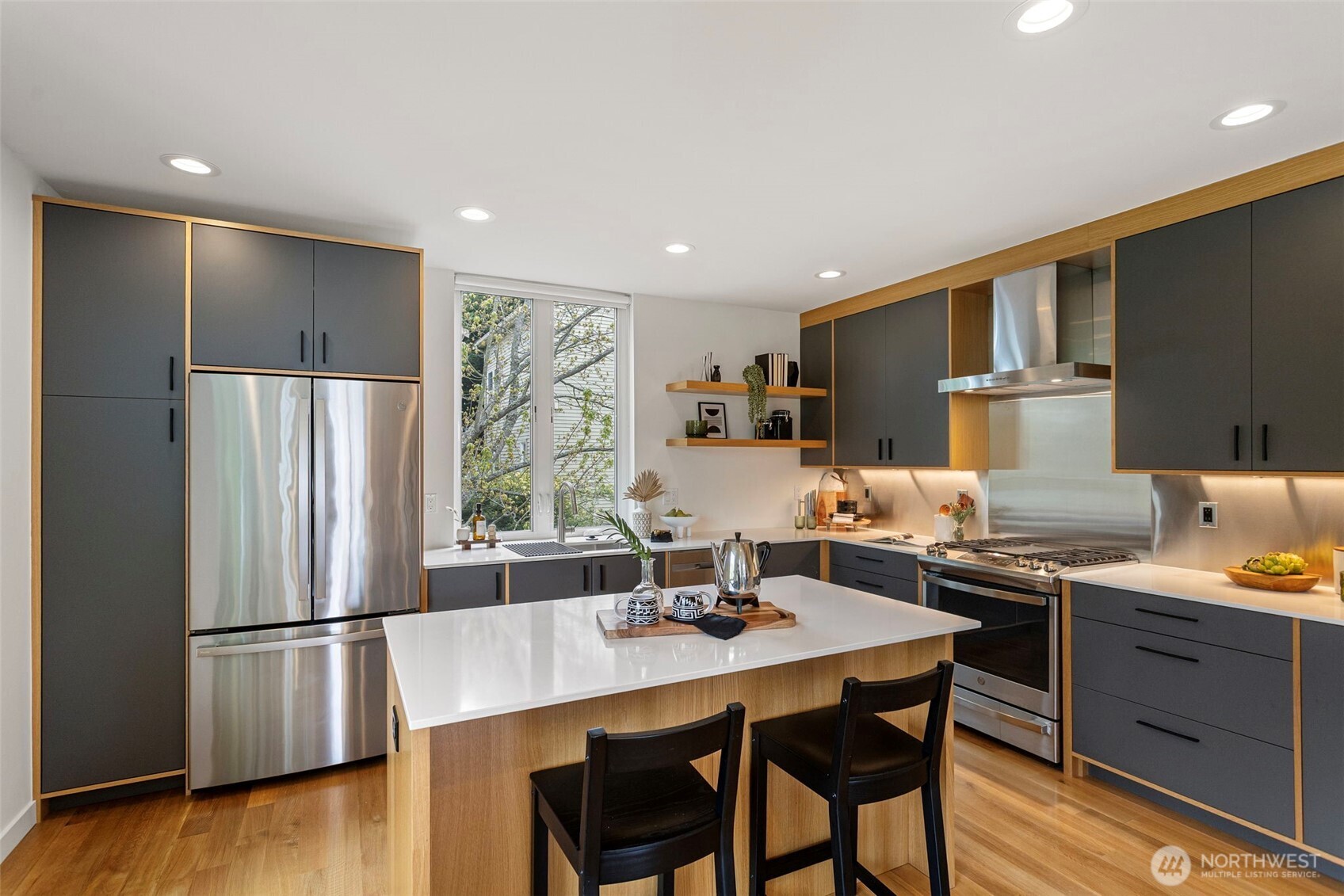 2314 Thorndyke Avenue W #E, Seattle, WA 98199
