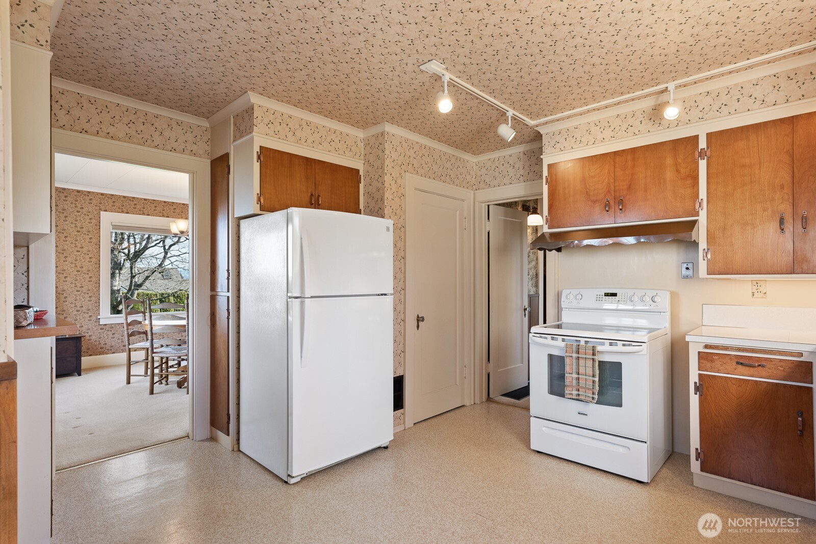 4436 Seahurst , Everett, WA 98203