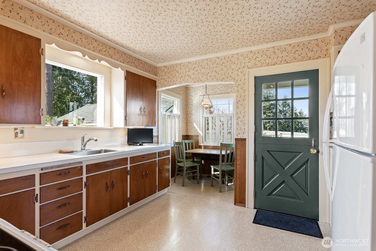 4436 Seahurst , Everett, WA 98203