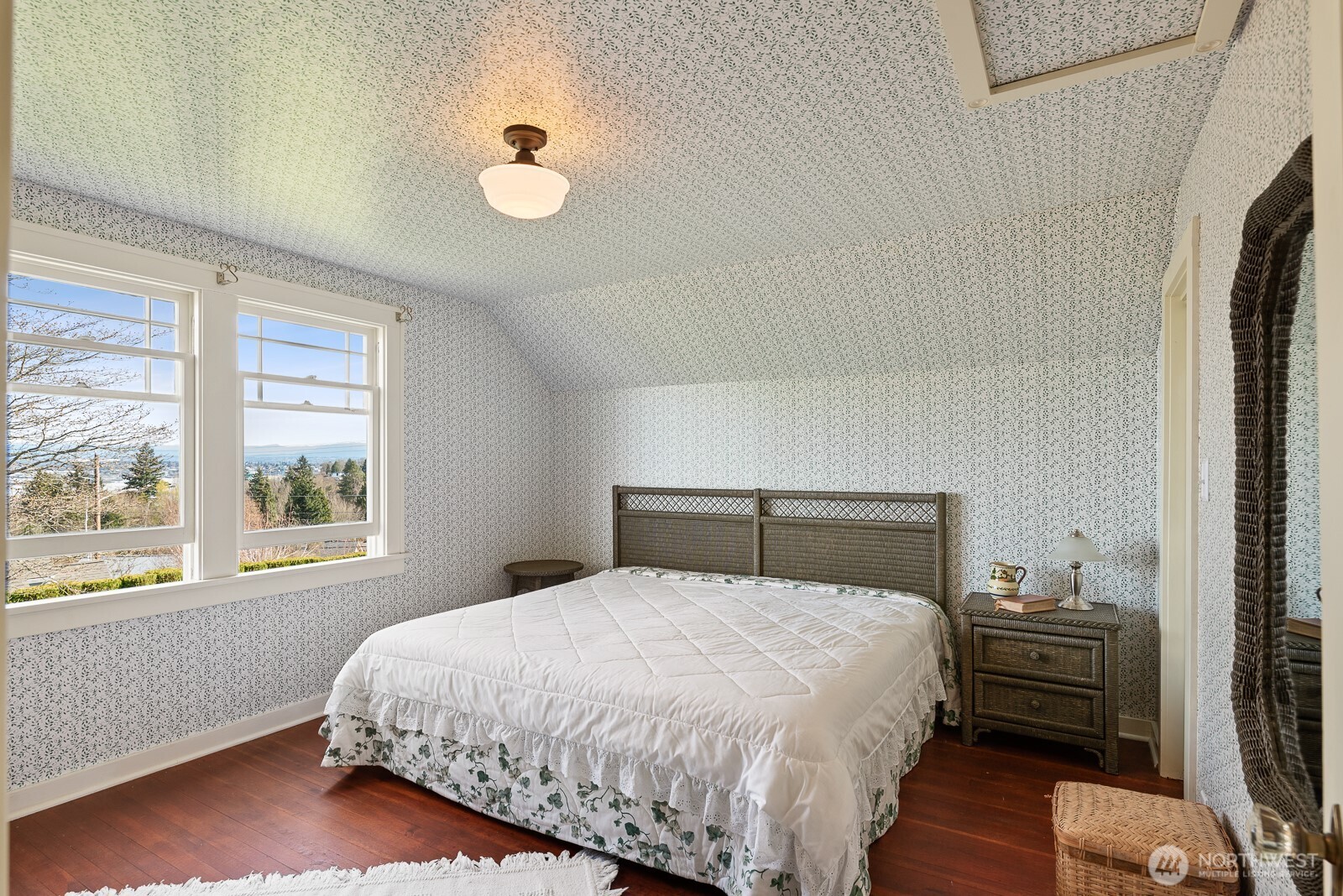 4436 Seahurst , Everett, WA 98203