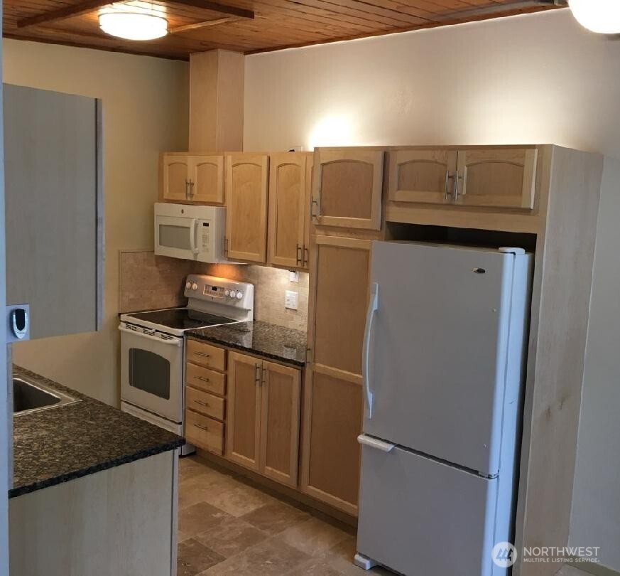 8417 Gold Way , Everett, WA 98208-3422