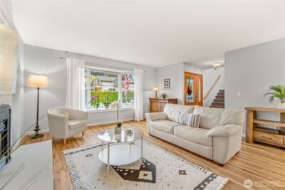 11907 NE 133rd Place , Kirkland, WA 98034 - Photo 2