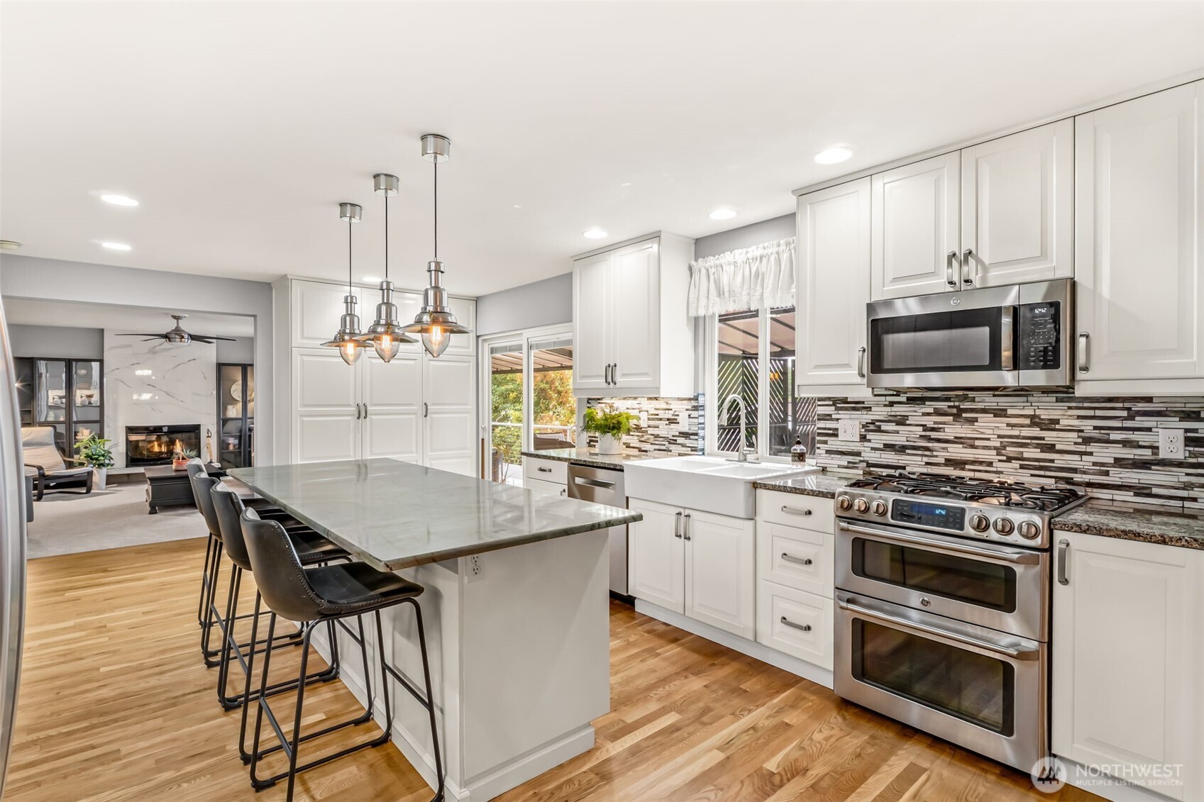 11907 NE 133rd Place , Kirkland, WA 98034
