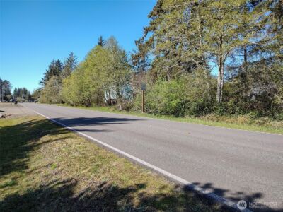 374 Mt Olympus Avenue SE, Ocean Shores, WA 98569 - Photo 7