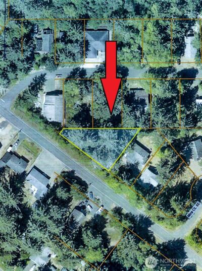 374 Mt Olympus Avenue SE, Ocean Shores, WA 98569 - Photo 8