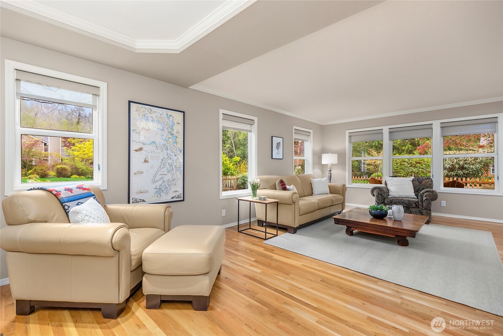 8450 Jennie Avenue NE, Bainbridge Island, WA 98110