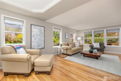 8450 Jennie Avenue NE, Bainbridge Island, WA 98110 - Photo 12