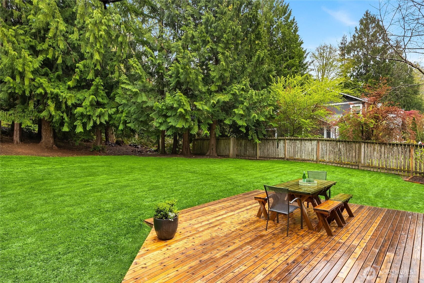 8450 Jennie Avenue NE, Bainbridge Island, WA 98110