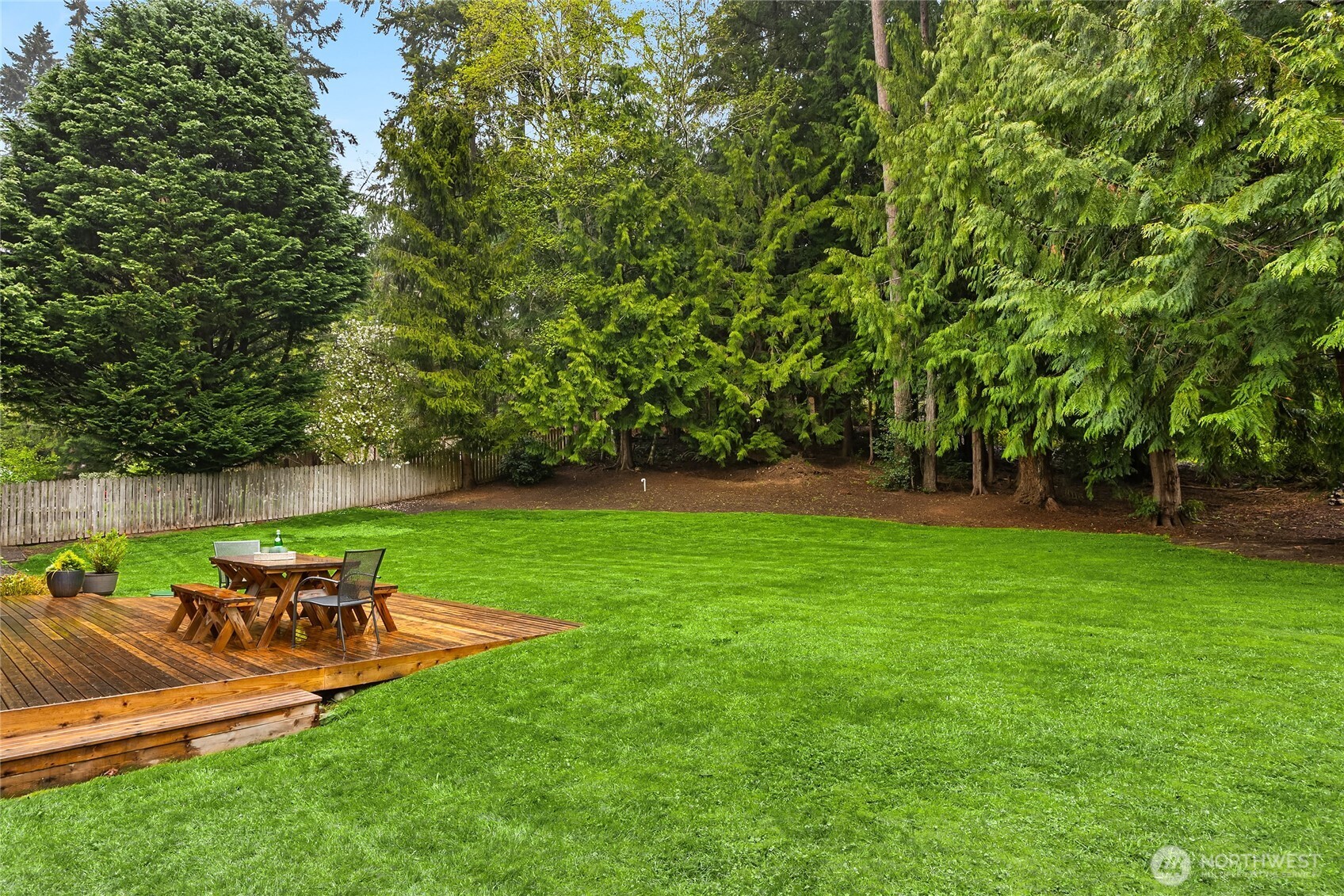 8450 Jennie Avenue NE, Bainbridge Island, WA 98110