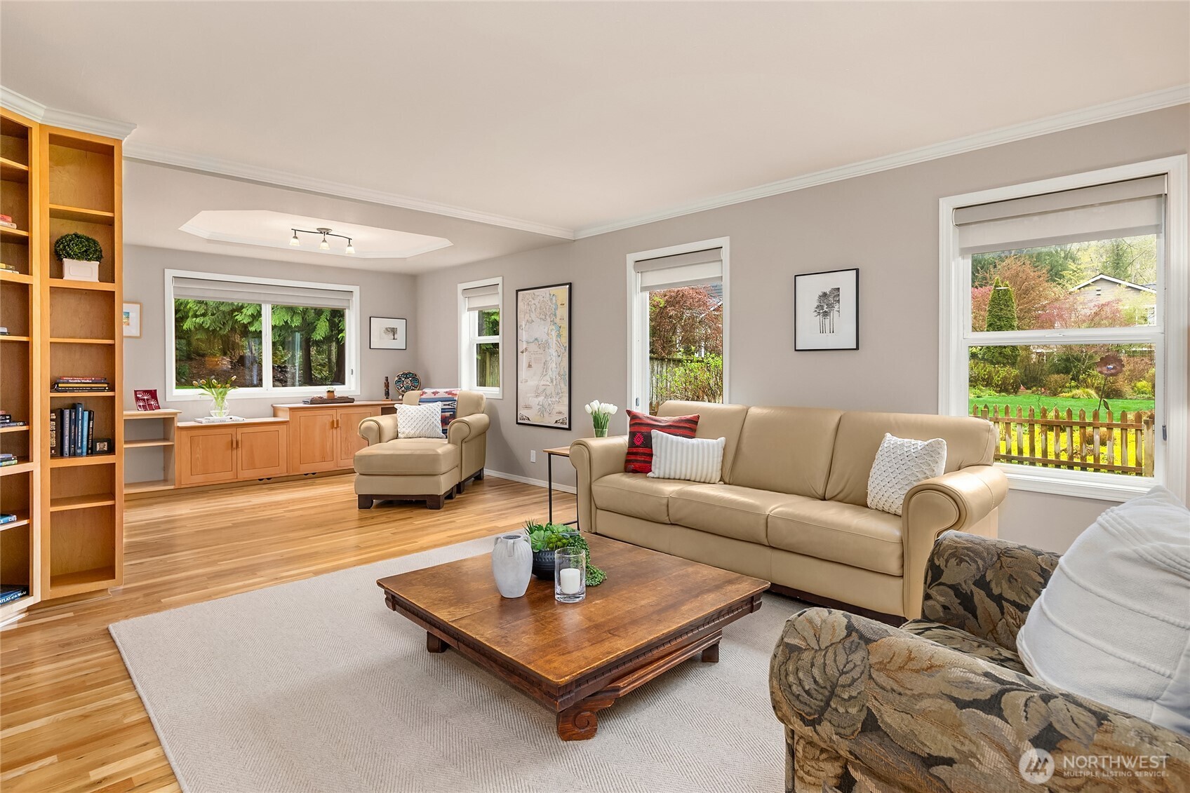 8450 Jennie Avenue NE, Bainbridge Island, WA 98110