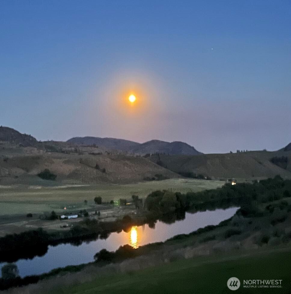 8 Mundinger Lane , Omak, WA 98841
