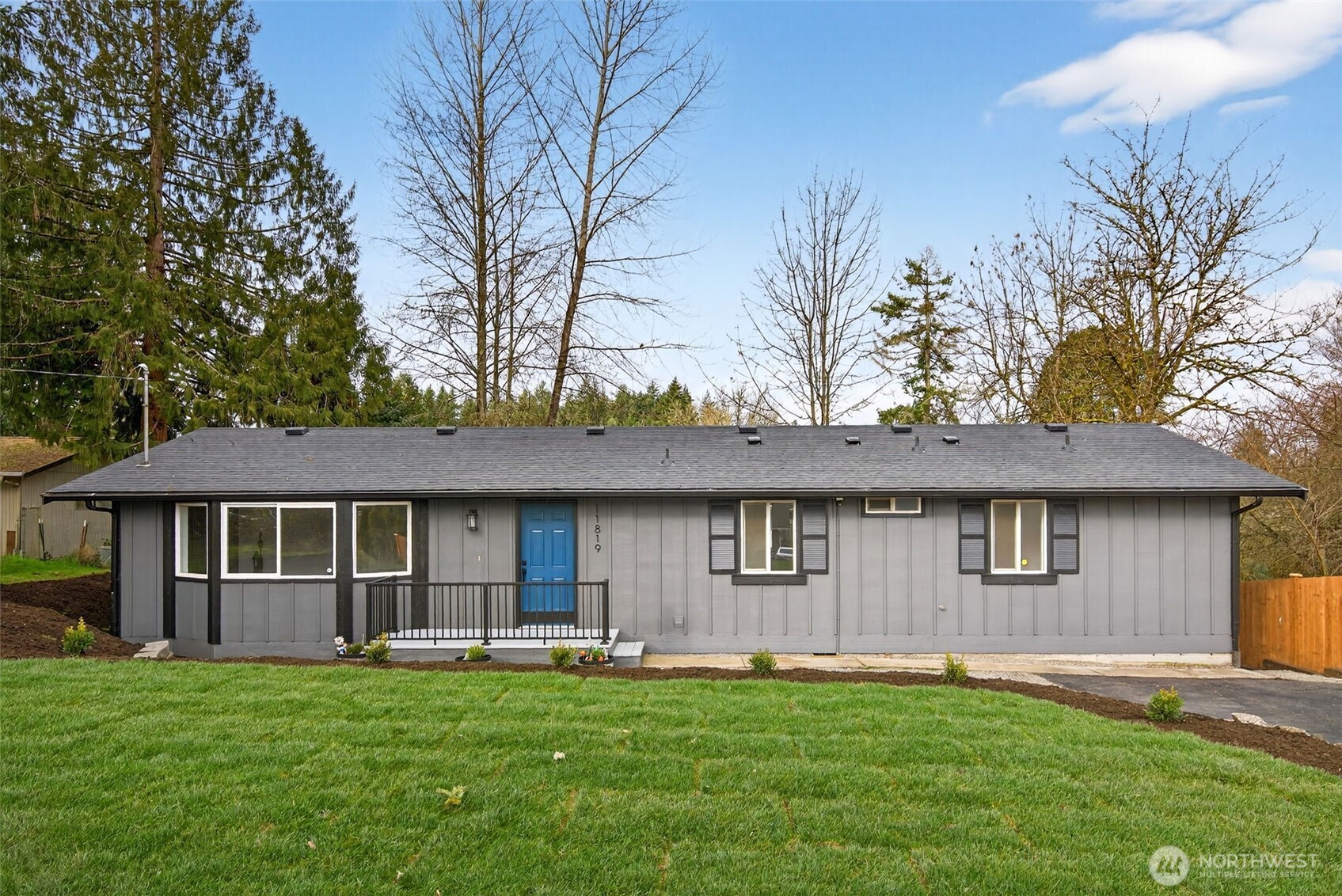 11819 Shore View Drive SW, Olympia, WA 98512