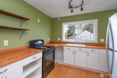1117 E 4th Street , Port Angeles, WA 98362 - Photo 11