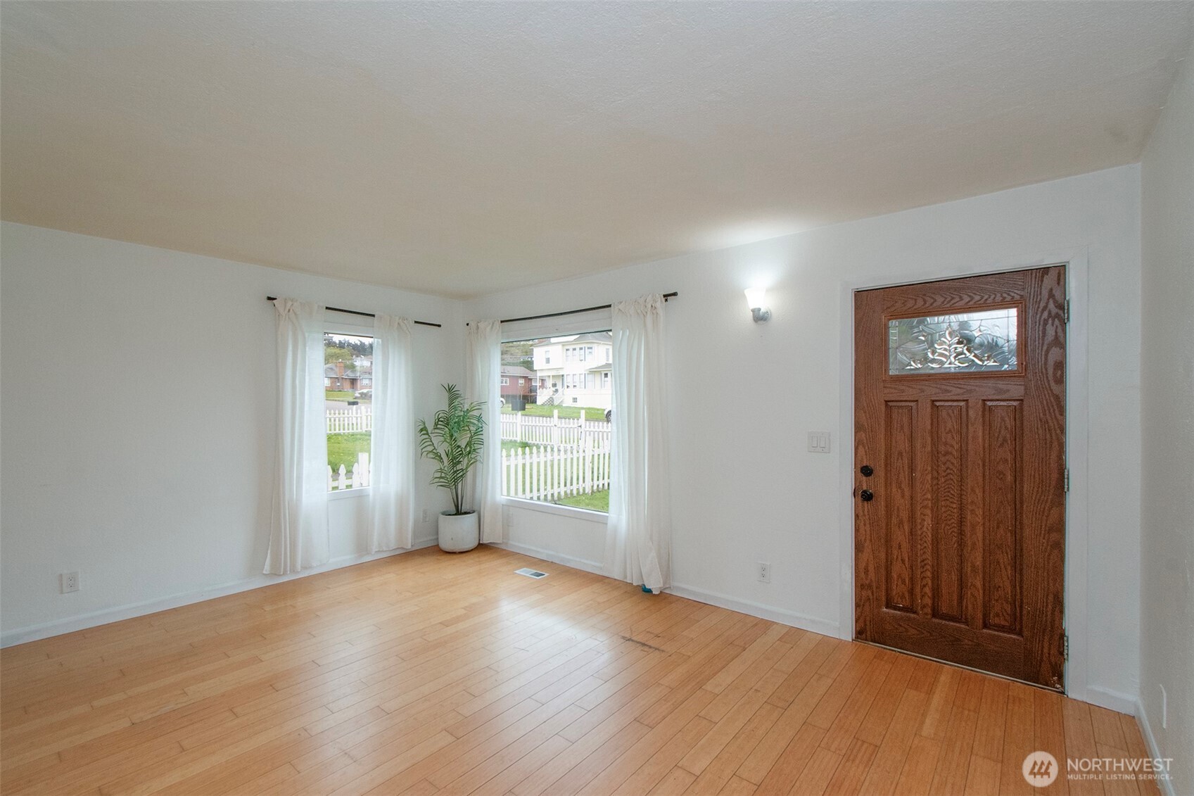 1117 E 4th Street , Port Angeles, WA 98362