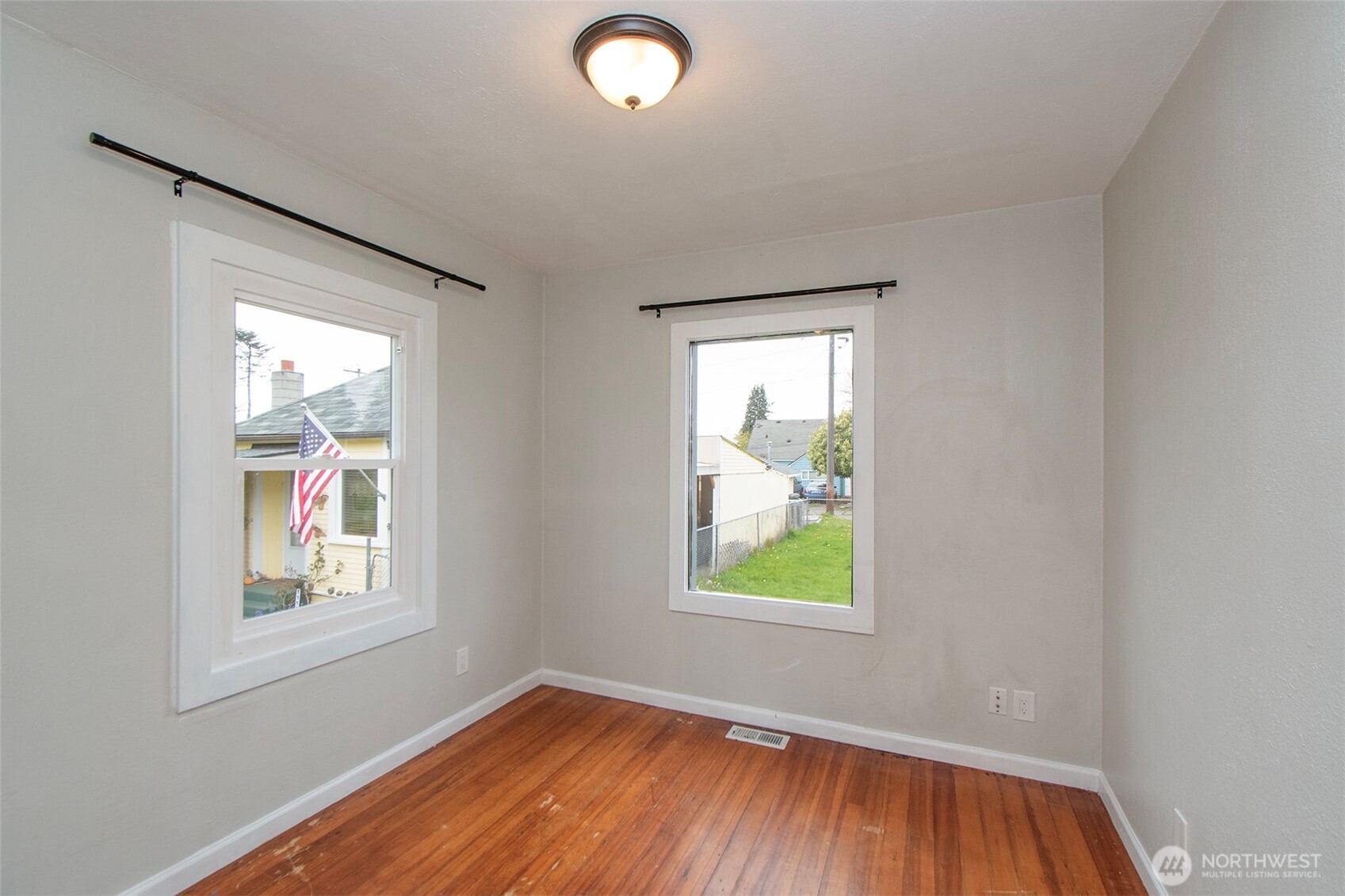 1117 E 4th Street , Port Angeles, WA 98362